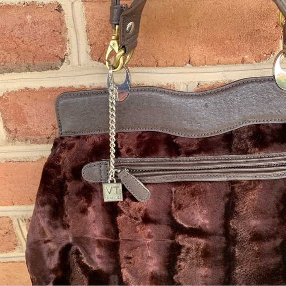 Sexy brown purse with gold hardware NWOT. VTLUXE - Picture 3 of 9